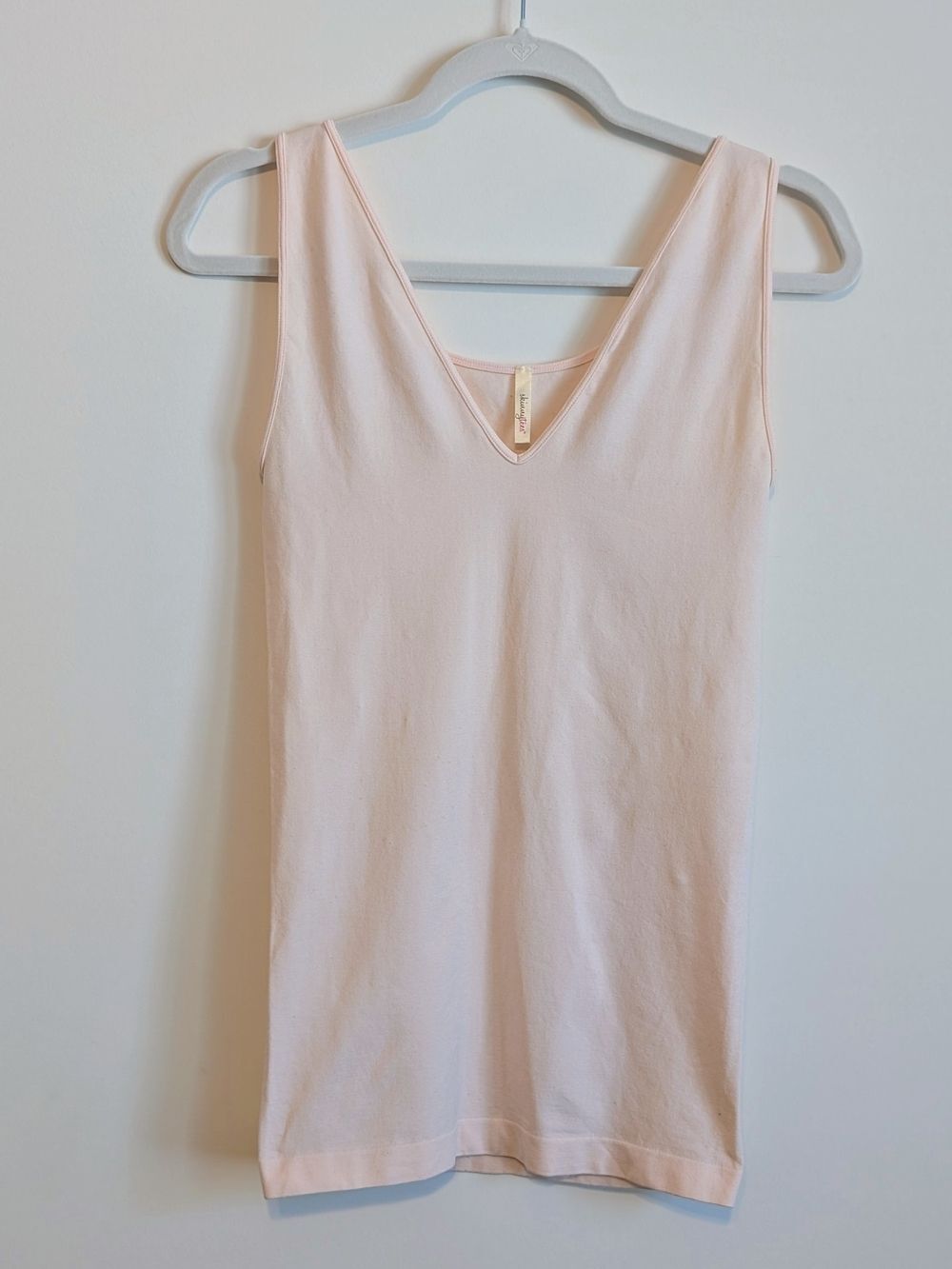 Skinnytees Light Peach V-Neck Shaping Tank Top